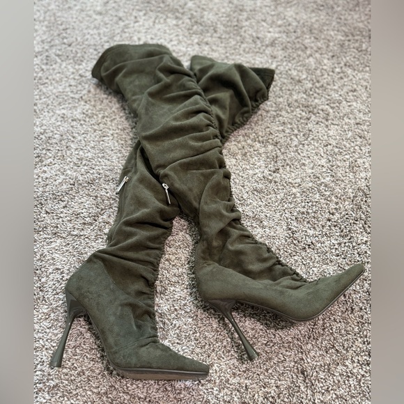 CAPE ROBBIN Stiletto Boots - Picture 1 of 6
